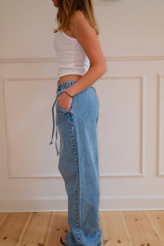 Alessia Baggy Jeans in Blue · effortless scandi jeans for women from ITS MAY