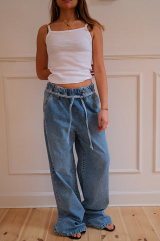 Alessia Baggy Jeans in Blue · effortless scandi jeans for women from ITS MAY