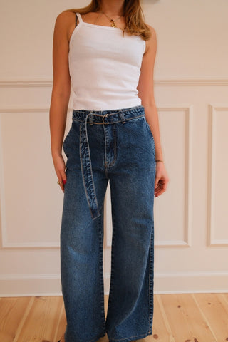 Amadea Jeans in Medium Blue · effortless scandi jeans for women from ITS MAY