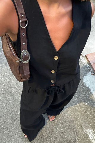 Elle Vest in Black · effortless scandi vest for women from ITS MAY